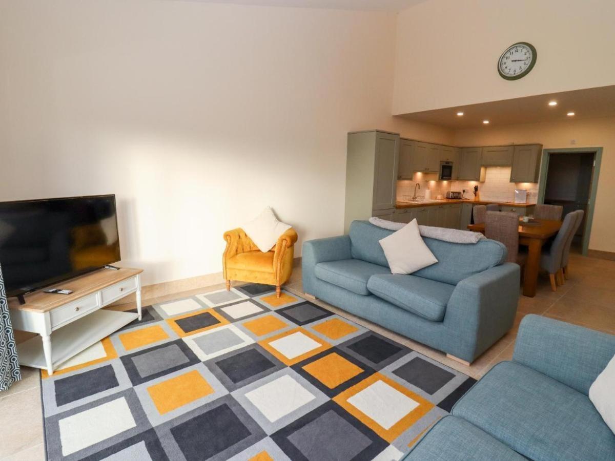 Apartmán Bears Court Cheltenham Exteriér fotografie