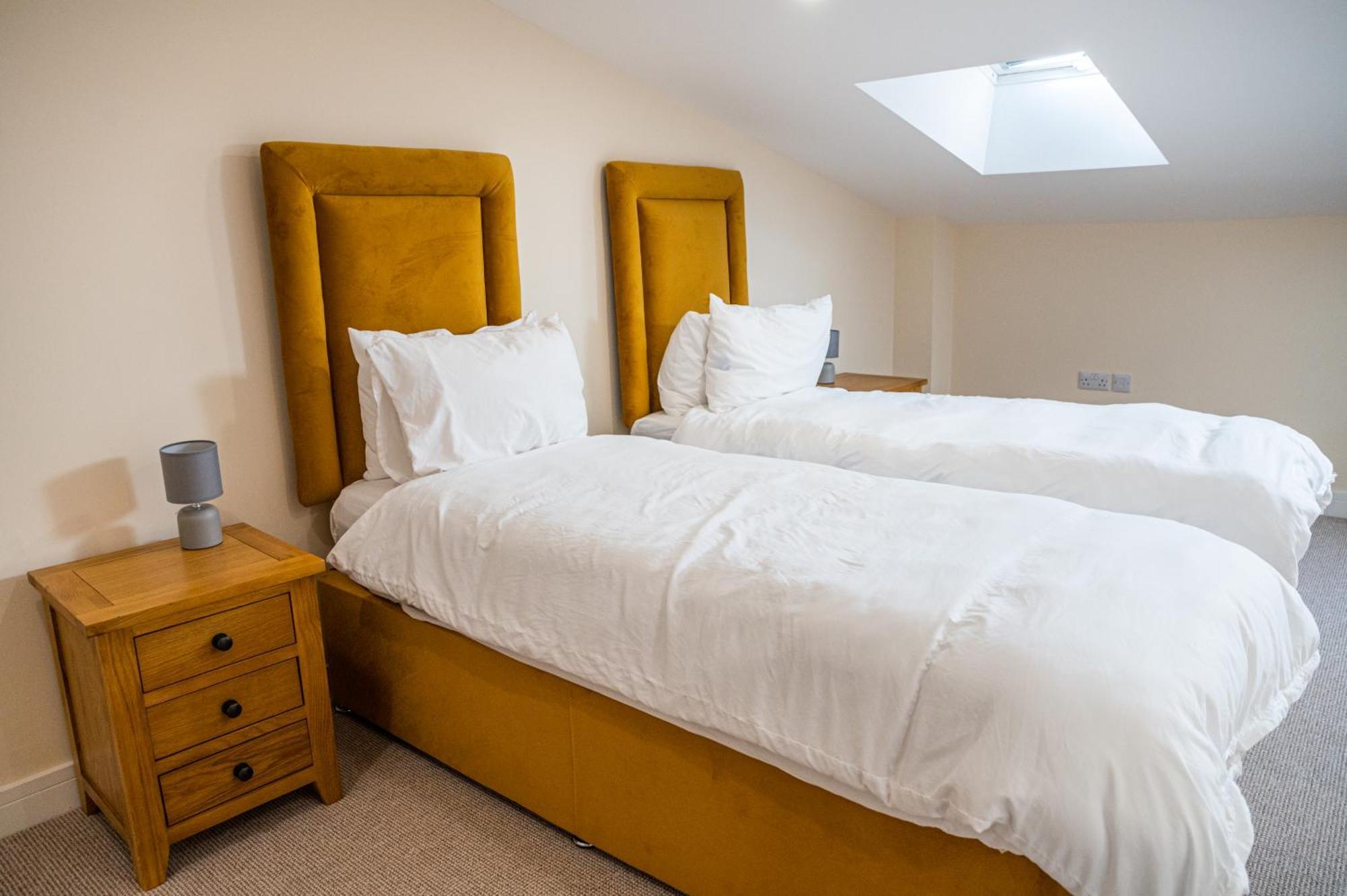 Apartmán Bears Court Cheltenham Exteriér fotografie